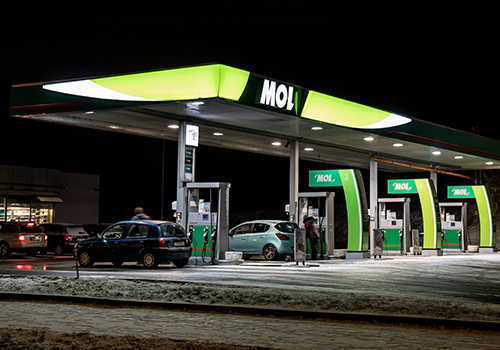 Hungarian Refiner MOL Group's Green Hydrogen Production Plans